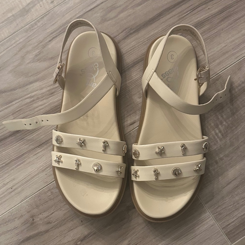 Art Class Sea Shell Sandals
